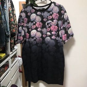 Primitive Dark Floral Flower Tee T-shirt XL